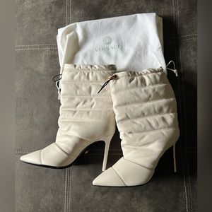 NWOT Versace white leather heels size 41 (Womens9.5) Never worn